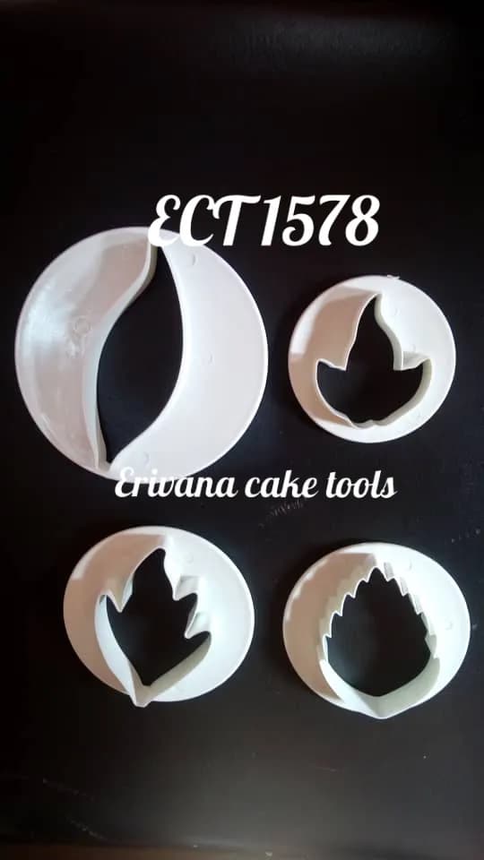 "Ect 1578 Assorted leaves cutter set"