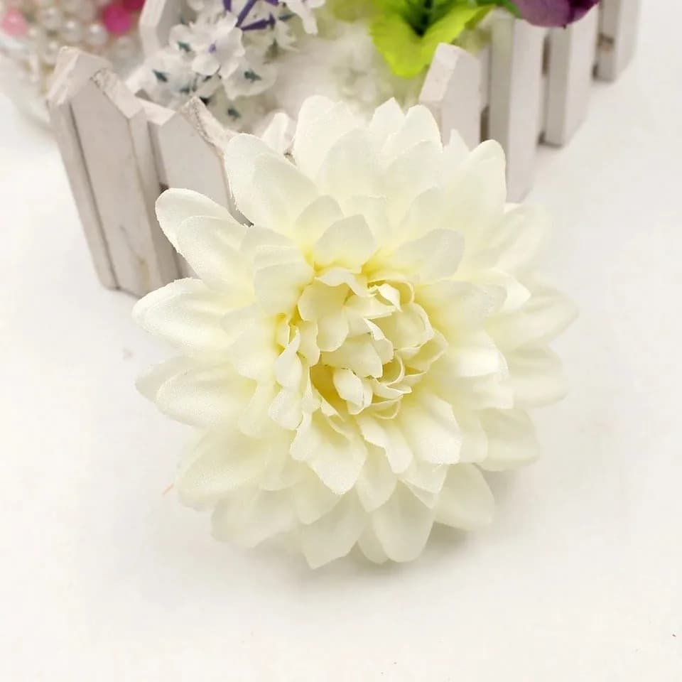 ECT 1766 White dahlia flower 10cm with stick image 1