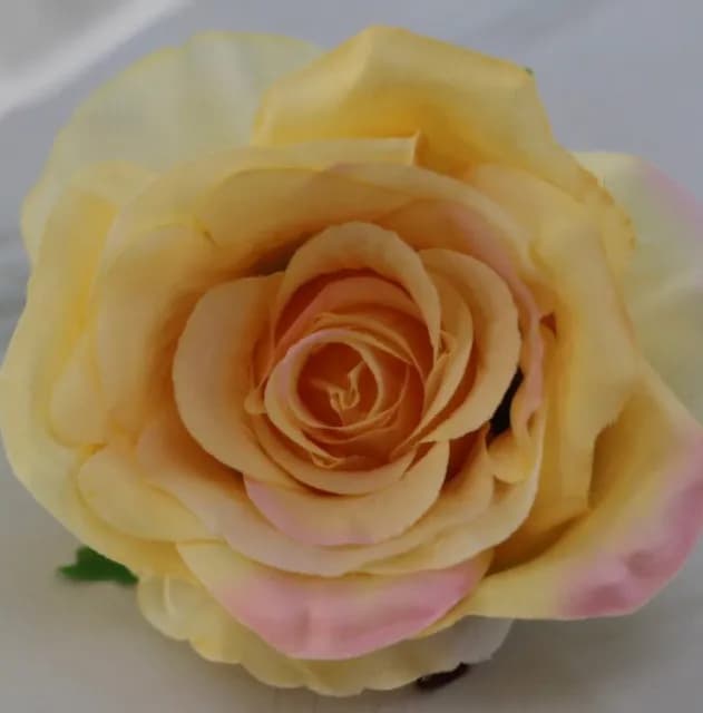 ECT 1788 10cm Pastel Yellow Flower with Stick image 1