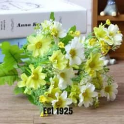 ECT 1925 White and pastel Yellow 28 flower head daisy thumbnail 1