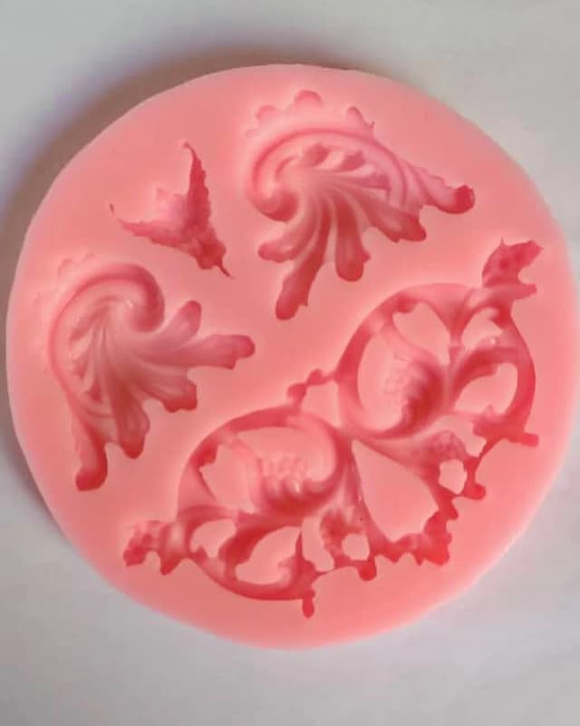 ECT 1995 Scroll baroque mold