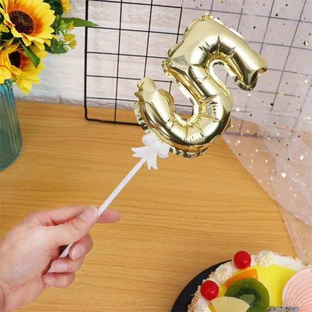 ECT 2080 Foil Cake Balloon #5